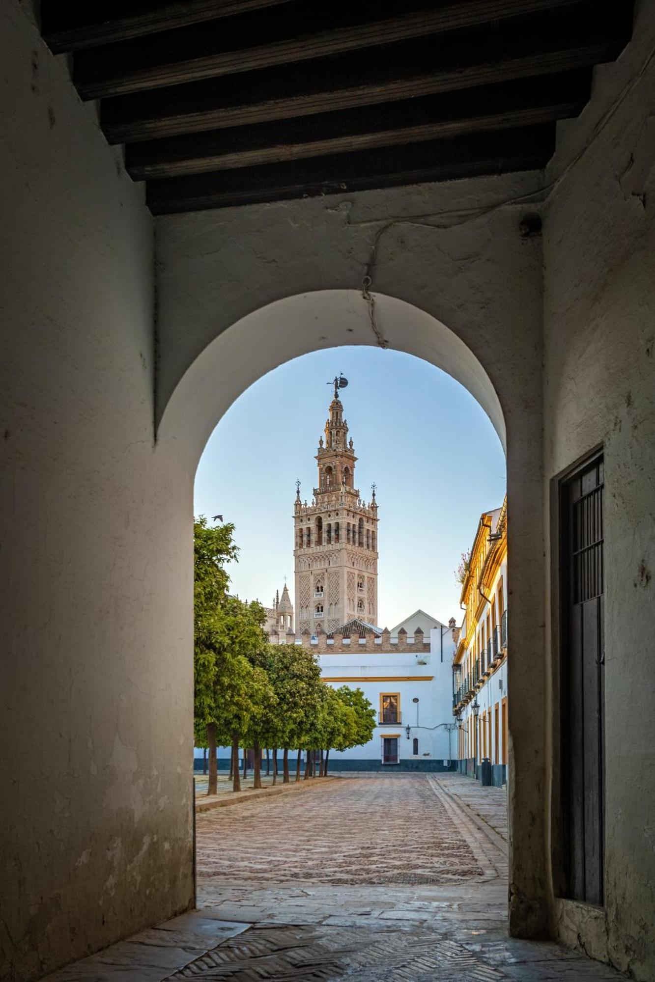 Encantador Apartamento A Un Paso De La Catedral Seville Luaran gambar