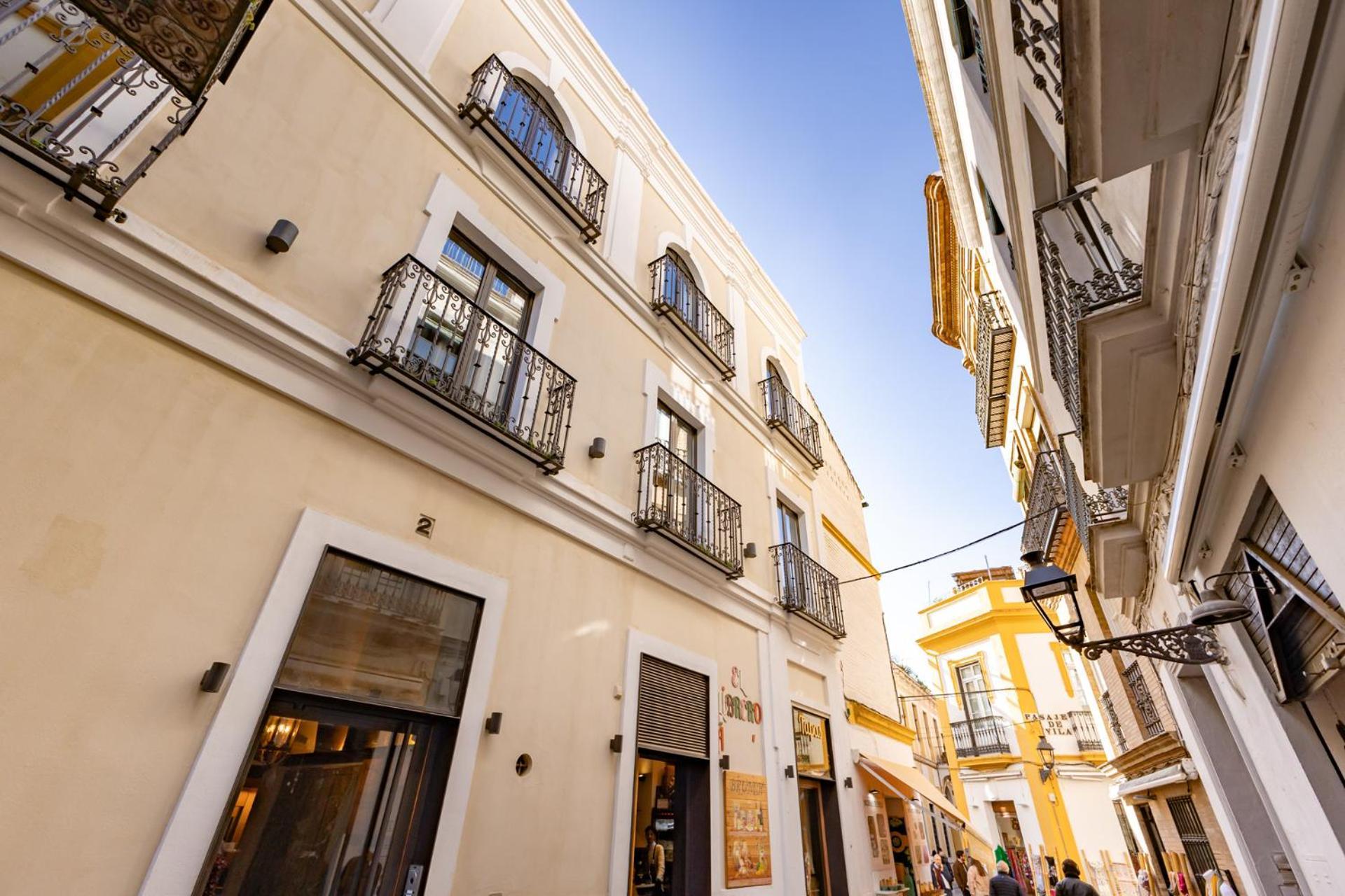 Encantador Apartamento A Un Paso De La Catedral Seville Luaran gambar